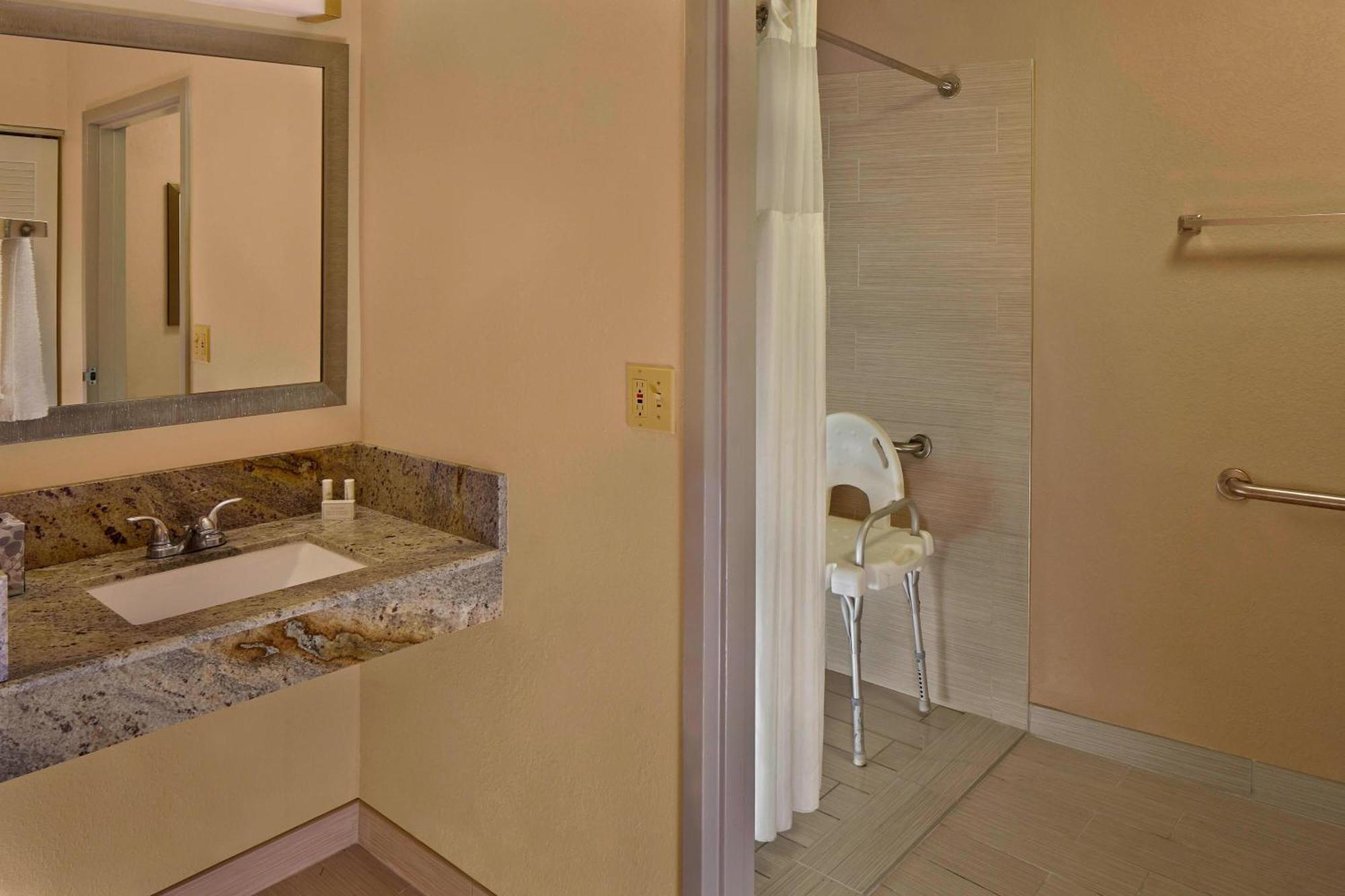 Courtyard By Marriott Orlando East/Ucf Area Hotel Alafaya Buitenkant foto